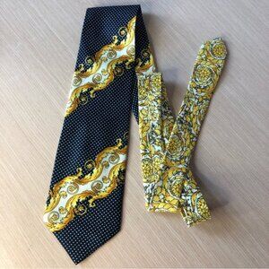 Vintage Gianni Versace 100% Silk Baroque Filigree Navy & Gold Tie